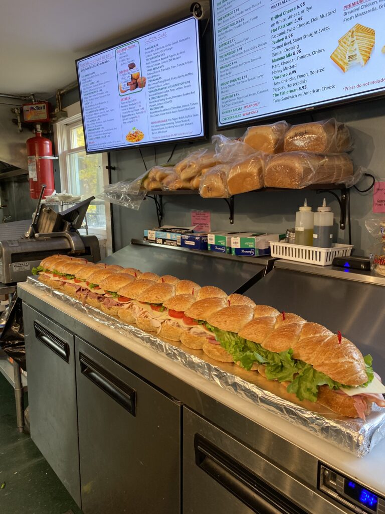 62472208639__8E7BC88B-0563-43BA-8ED9-A7A387C25FE9-768x1024